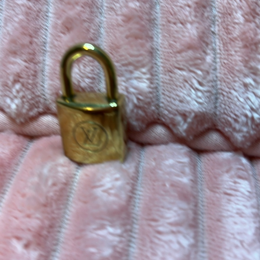 LV lock w/o key, lock only